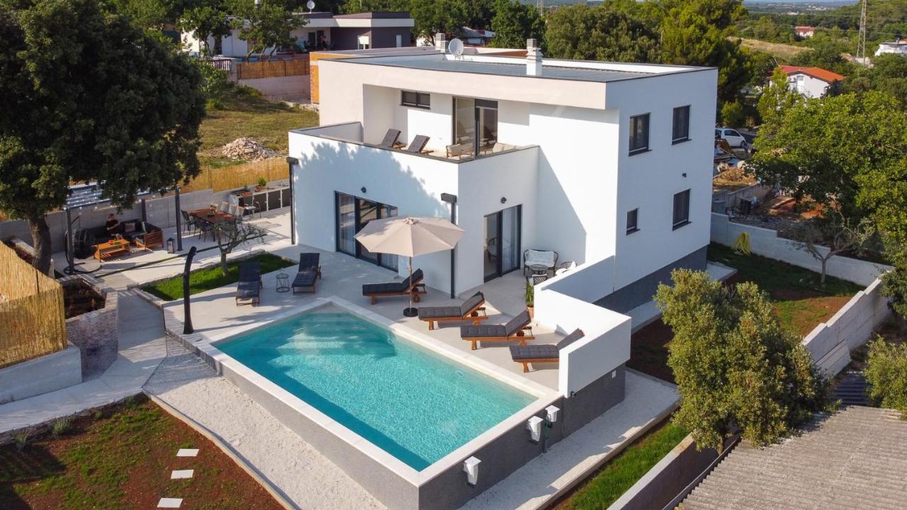 Vila Hana Pula Exteriér fotografie